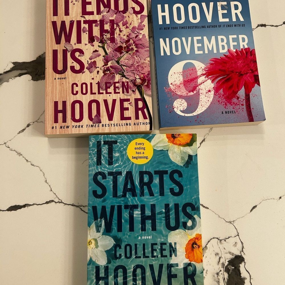 Colleen Hoover book bundle